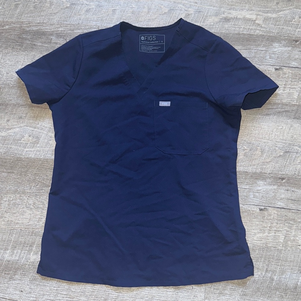 EUC Figs Navy Catarina Scrub top small